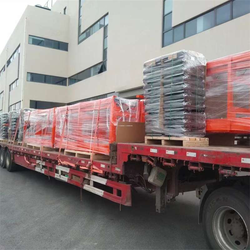 福建龙岩新罗到新疆伊犁霍城县物流公司福建龙岩新罗至新疆伊犁霍城县物流专线往返运输